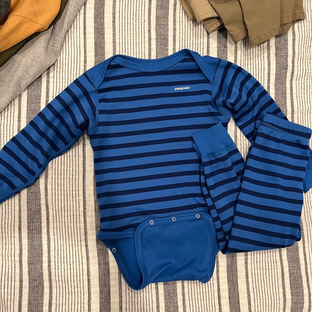 Patagonia capilene base layer set 3T